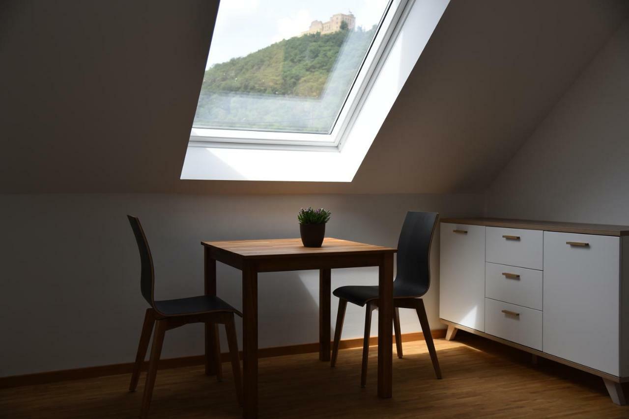 Weingut Nickel Apartment Neustadt an der Weinstrasse Bagian luar foto